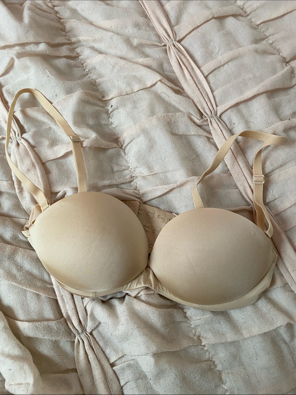 SKIMS Convertible Strapless Bra